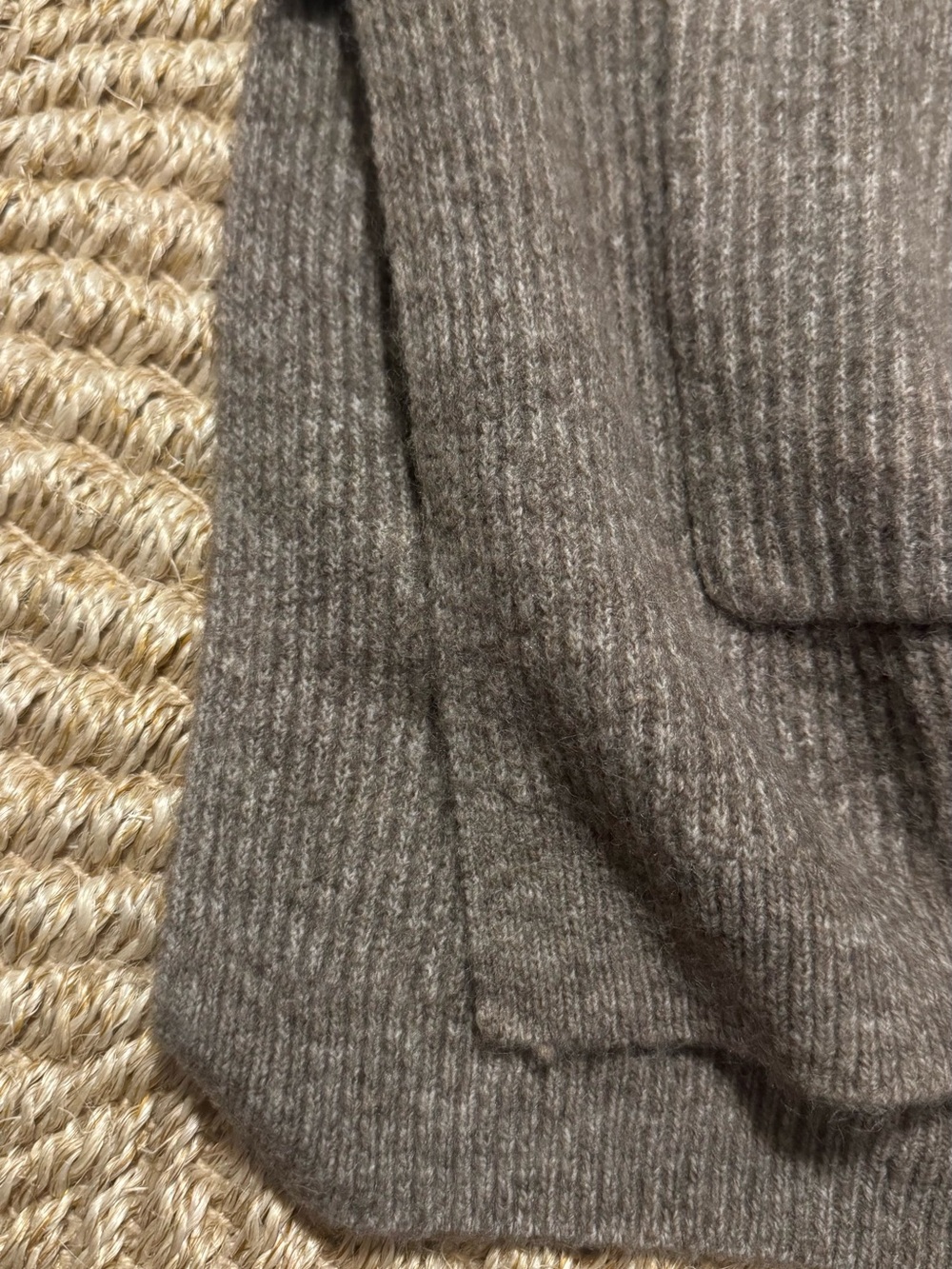 H&M Women's Ribbed Button-Front Cardigan - Picture 3 of 3